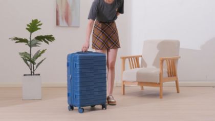 IZOD Romeo 20 Inch Hardside Lightweight Carry-On Spinner Luggage